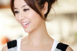 �崿����˽��д��